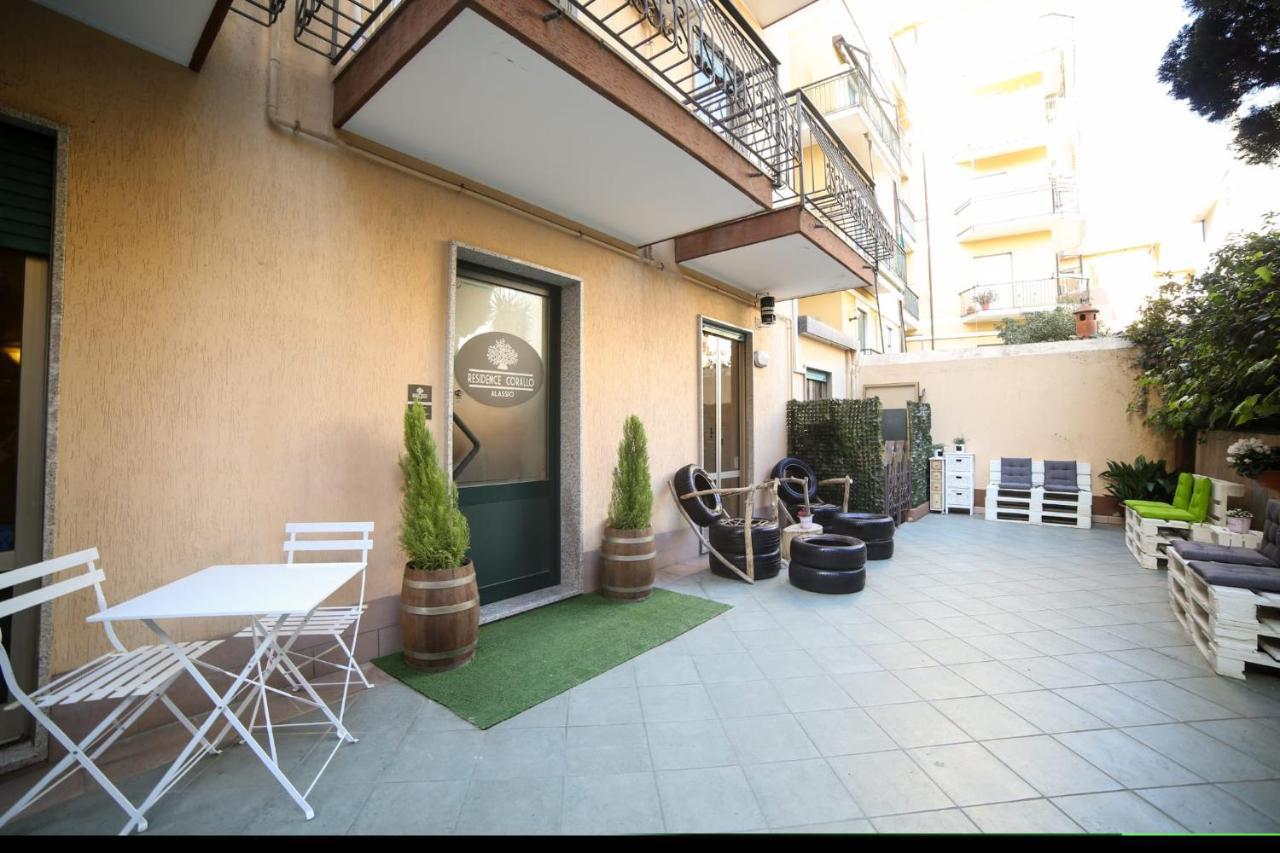 Residence Corallo Αλάσιο Εξωτερικό φωτογραφία