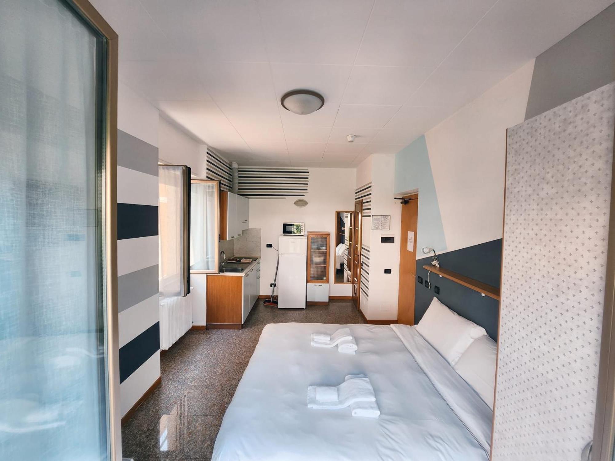 Residence Corallo Αλάσιο Δωμάτιο φωτογραφία